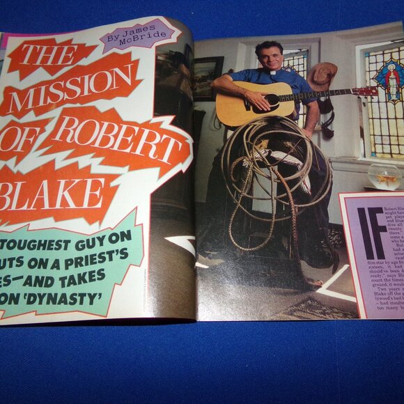 Vintage US Magazine - Joan Collins - September 9 1985 - Vol 3 No - Kevin Costner - Picture 3 of 6